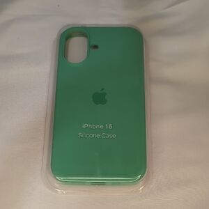 Apple Mint Green Silicone Case for iPhone 16